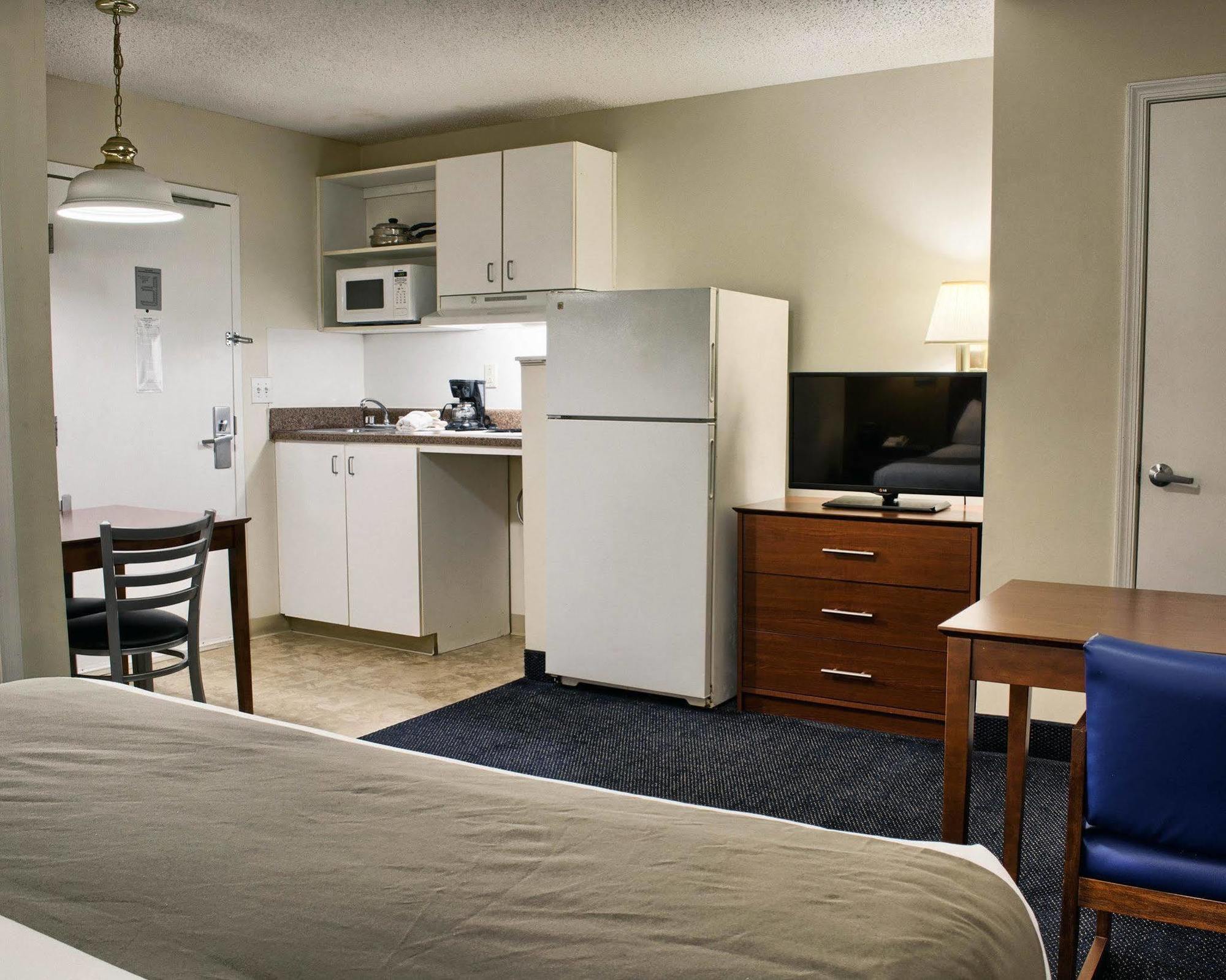Motel 6-Richmond, Va - I-64 West Henrico Eksteriør billede