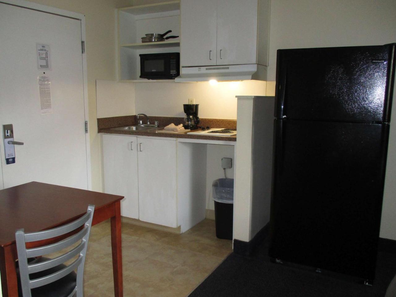 Motel 6-Richmond, Va - I-64 West Henrico Eksteriør billede